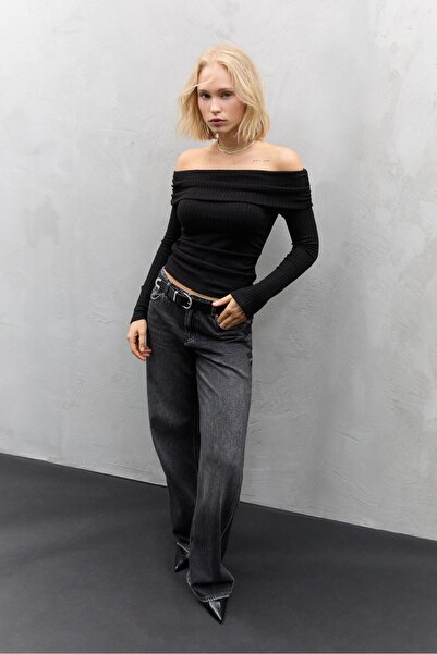 Stradivarius Off-the-shoulder gathered knit top