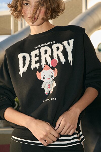 Stradivarius IT sweatshirt with shoulder pads