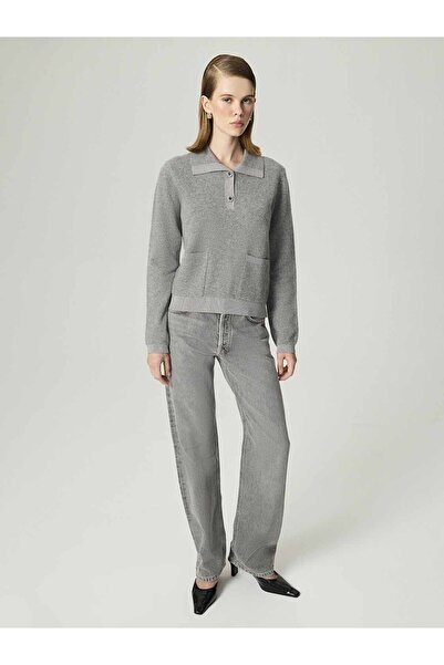 Nocturne Knitwear with Button Accessories