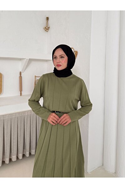 Butik Piliseli Evaze Triko Elbise Kemer Detaylı