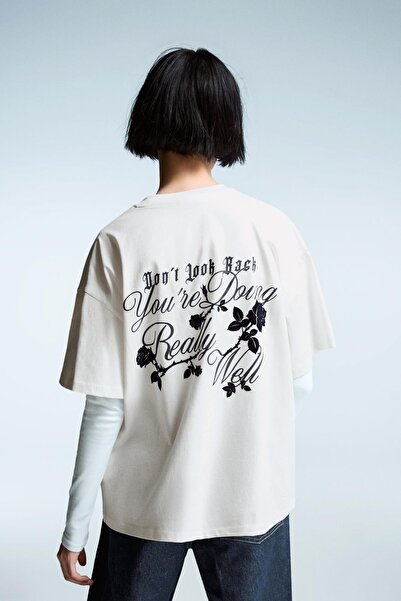 Bershka Kısa kollu baskılı tişört