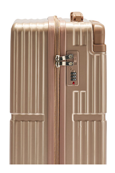 LİMRA Modern 20-inch polycarbonate cabin suitcase in black