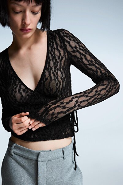 Bershka Uzun kollu blonda düğümlü tişört