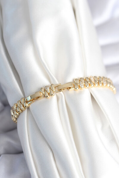 Skygo Brass Gold Color Drop Model Zircon Stone Women's Bracelet - Tj-Bb7972