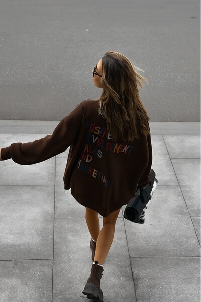 The Champ Clothing Дамска рокля с голям размер, с принт в ярки цветове, кафява – с велосипедна яка, 3-нишка, изгладена полар