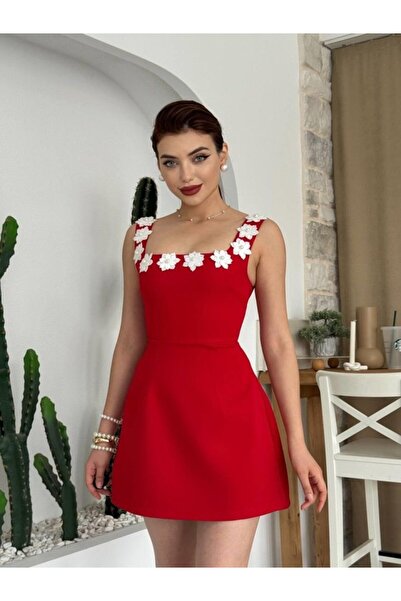 EDA COLLECTION Alyosa Dress with Flower Details