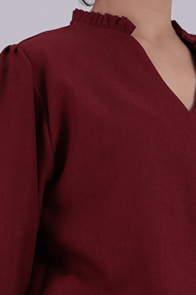 armonika Γυναικεία μπλούζα με λαιμόκοψη σε βραχυκύκλωμα V με λεπτομέρεια πλισέ και ελαστική μέση με μανσέτες ARM-26K001020