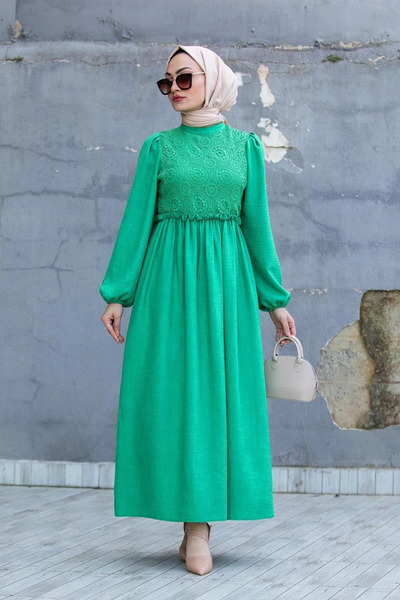 Tesettür Diyarı Rochie Tesettür din in Melaj cu dantelă și robă - Verde