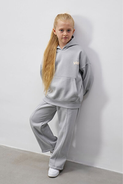 Beniizle Σετ με κουκούλα με στάμπα, τσέπη καγκουρό και 3 κλωστές με ανάγλυφο σχέδιο