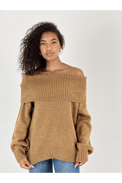 Miss Poem Women's Madonna Collar Camel Knitwear Sweater