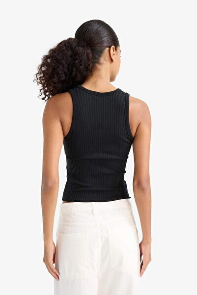 DeFacto Slim Fit Tight-Fitting Halter Neck Ribbed Camisole Tank Top (25 Au)