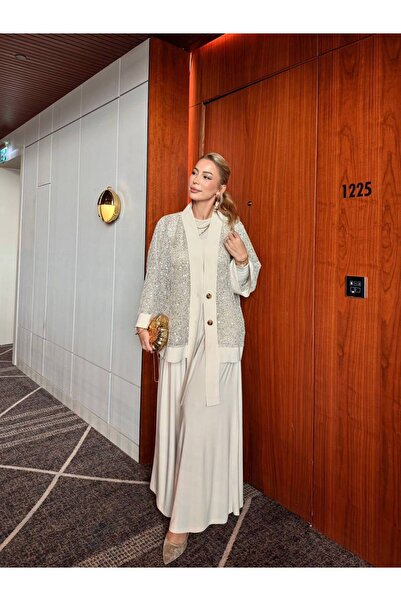 BySerraÖzcan طقم ساندي مع سترة مزينة بالترتر، طقم ثلاثي مزين بالترتر