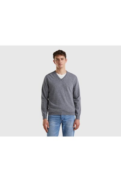 United Colors of Benetton Mens Black V-Neck Sweater