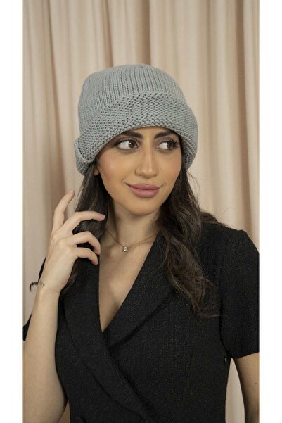 mica قبعة شتوية محبوكة