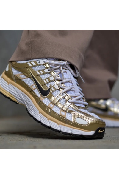 Nike Pantofi casual unisex W P-6000 Gld