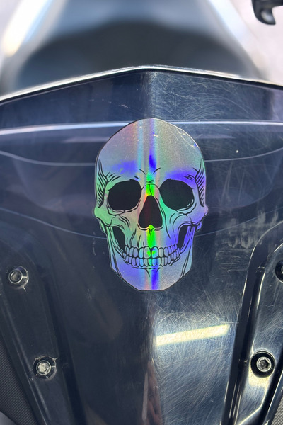 Banxtre ملصق هيكل عظمي على شكل جمجمة مع هولوغرام للمحرك والسيارة (9 سم × 6 سم)