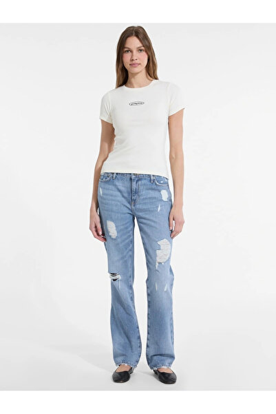 Guess Women's Cream Color Slim Fit Logo T-Shirt W5Yp37Ka0H1-G053