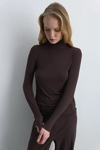 Gusto Turtleneck Cashmere Blouse - Brown