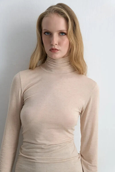 Gusto Turtleneck Cashmere Glitter Blouse - Ecru