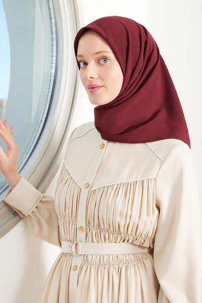 Levidor Burgundy medina silk scarf