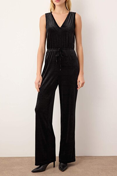 Trendyol Collection Schwarzer Strickoverall mit V-Ausschnitt und weitem Bein aus Samt, TWOAW26TU00004