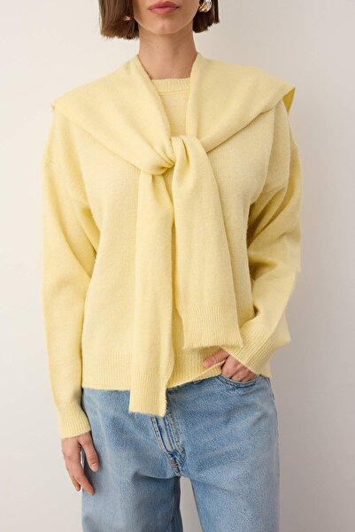 Trendyol Collection Yellow Soft Textured Wide Fit Shawl Knitwear Sweater Twoaw26Kz00166