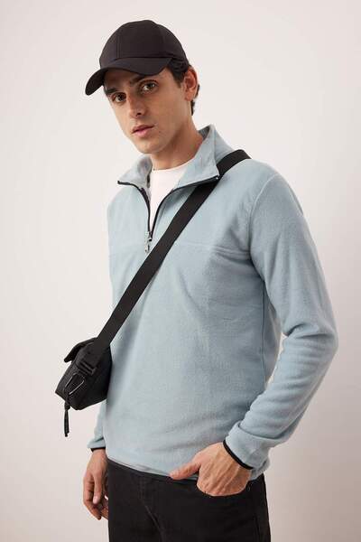 Trendyol Collection Mint Regular/Normal Cut Stand Collar Zippered Seam Detail Fleece Sweatshirt Tmnaw26Sw00036