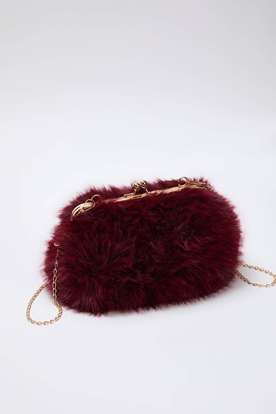 TRENDYOL SHOES Burgundy Chain Strap Faux Fur Women's Shoulder Bag Takaw26Oc00069
