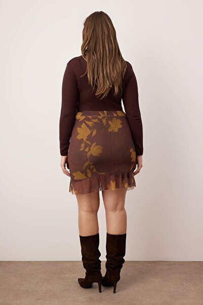 Trendyol Curve Μίνι τούλινη πλεκτή φούστα με καφέ σχέδιο TBBAW26AZ00019