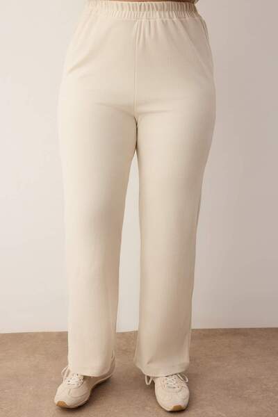 Trendyol Curve Beige Knitted Double-Breasted Closure Soft Comfortable Plus Size Bottom - Top Set Tbbaw26Cp00012