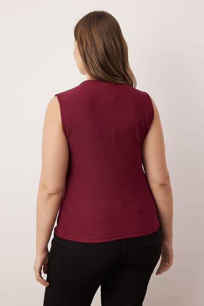 Trendyol Curve Μπορντό αξεσουάρ με κουμπιά Crew λαιμόκοψη Κανονικό γιλέκο πλεκτή μπλούζα TBBSS25AF00121