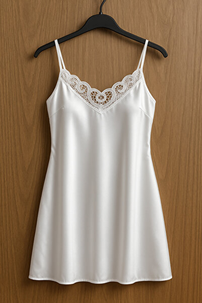 cherry queen Women's White Premium Satin Lace Nightgown & Robe Set – Stylish and Elegant Loungewear