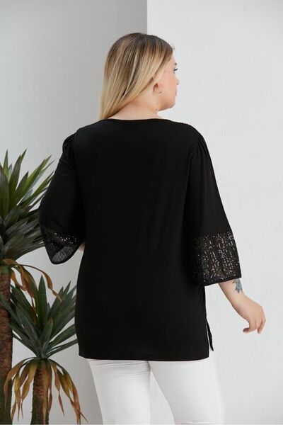 Orly More Βισκόζη ύφασμα Plus Size κοντομάνικο ώμου και μανίκι με λεπτομέρεια από βαμβακερή μπλούζα