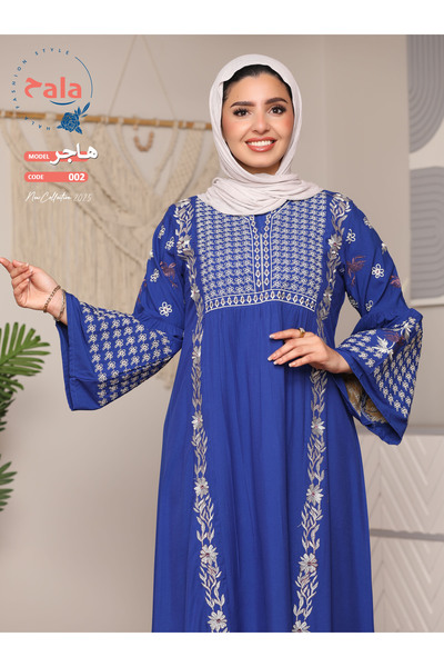 Hala جلابية استقبال مطرزة ومصنوعة من قماش الكتان الخفيف والناعم يمنحك شعورًا ...