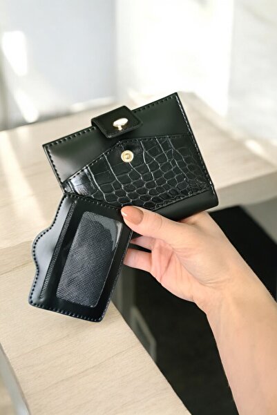 Classbag Kadın Siyah Timsah Desenli Temassız Kartlık Detaylı Kare Cüzdan