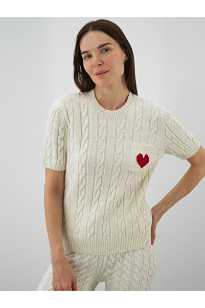 Xint Kadın Ekru Doğal Yün Dokulu Regular Fit Kazak
