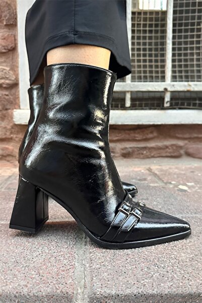 diya shoes NANA Kadın sivri burun Toka kemer aksesuarlı 7 cm topuk fermuarlı bot