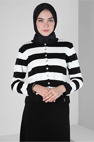 Alvina شال ألفينا مونوغرام 8300