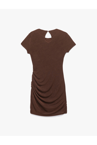 Koton Μίνι βραδινό φόρεμα με κοντό μανίκι με λαιμόκοψη με λεπτομέρεια παραθύρου