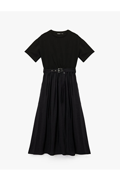 Koton Άνετο ύφασμα κρεπ με κοντό μανίκι, λαιμόκοψη και μακρύ φόρεμα με ζώνη