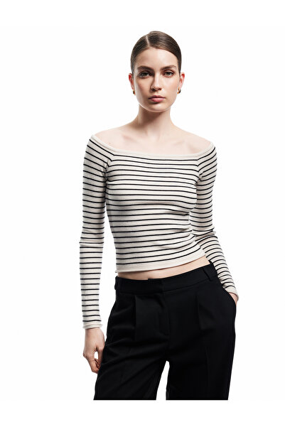 Koton Uzun Kollu Kayık Yaka Triko Kazak