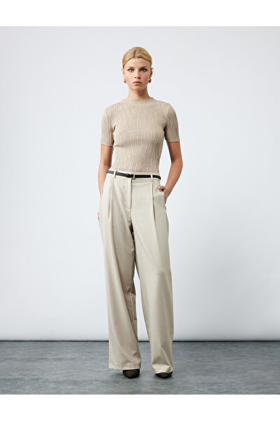 Koton Kısa Kollu Bisiklet Yaka Büzgülü Dokulu Triko Kazak