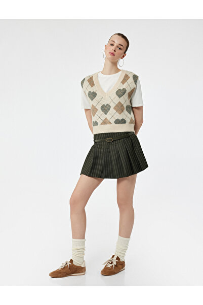 Koton Heart Patterned V-Neck Sleeveless Knitwear Sweater