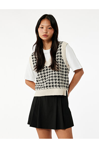 Koton V-Neck Sleeveless Knitwear Sweater