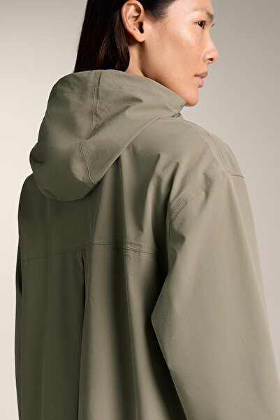 Oysho 10k su geçirmez, ekstra hafif uzun ceket