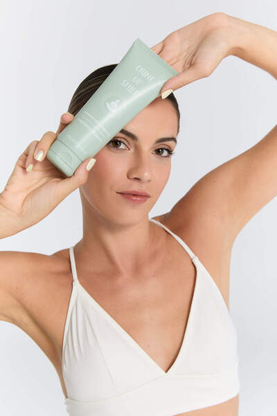 Chime of Smile Besleyici Aromaterapik Doğal Şampuan – Çevre Dostu ve Nemlendirici Formül