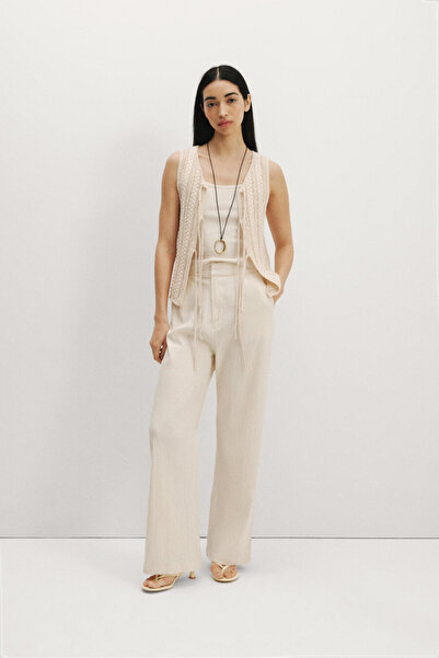 Pilea Cloe Екру Ткані Штани