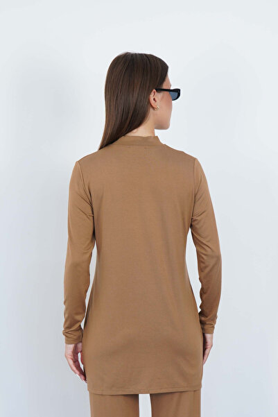 penyebizden Τονίκ με όρθιο γιακά από βισκόζη-Κανέλα