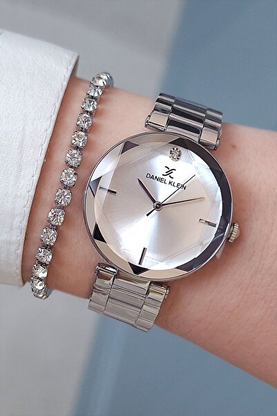 Daniel Klein 32 mm Çelik Bilezik Kesme Camlı Metalik Kadın Kol Saati, Taşlı Bileklik Hediyeli