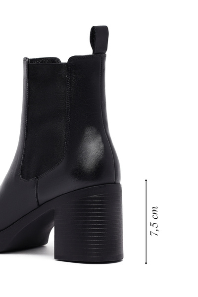 Derimod Kadın Siyah Kalın Topuklu Deri Chelsea Bot 25WFD153718